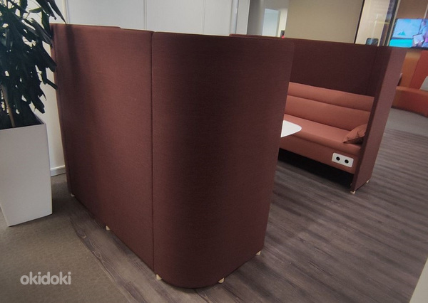 Комплект диванов EFG со столом, (как новые) (фото #3)