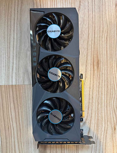 Gigabyte eagle 3070 8gb oc (2 foto / 2)