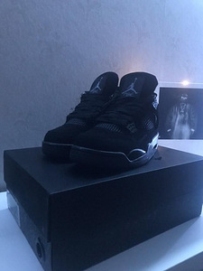 JORDAN 4 BLACK CAT (1 foto / 4)