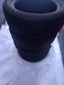 Kasutatud rehvid 225 50 r17 aastaringsed (6 foto / 6)