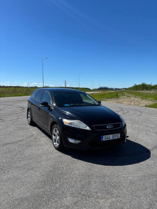 Ford Mondeo (2 фото из 8)