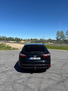 Ford Mondeo (4 фото из 8)