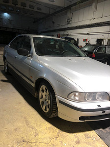 BMW E39 varuosadeks (2 foto / 6)