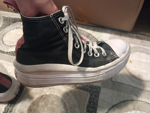 Converse (4 foto / 9)