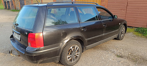 VW PASAT Variant (4 фото из 5)