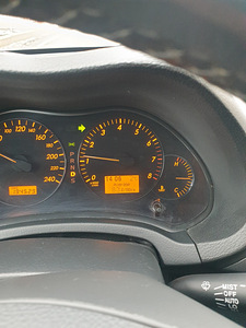 Toyota Avensis 2.4 VVTi 120kW бензин автомат 2010 (7 фото из 13)