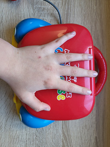 Mickey mouse sülearvuti mänguasi lastele (2 foto / 5)