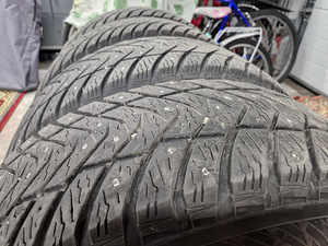 YOKOHAMA ICEGUARD 225/65 R17 (2 foto / 5)
