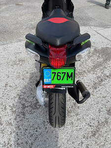Aprilia sr50 2020г (4 фото из 6)