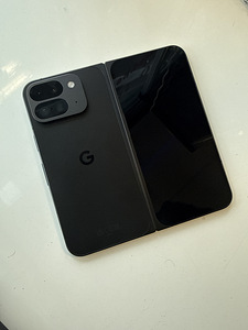 Google Pixel 9 Pro FOLD 16/256GB (2 foto / 6)