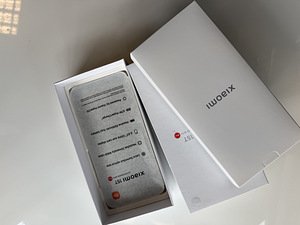 Xiaomi 15T 12/256GB (2 фото из 4)