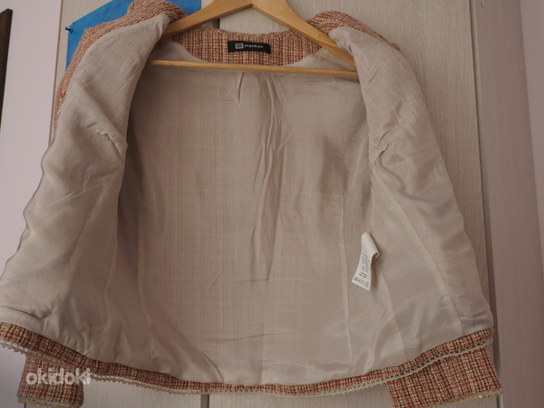 Женский костюм (пиджак и юбка), размер 34/36, розовый цвет (фото #8)