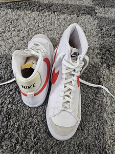 Nike saapad (2 foto / 2)