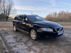 Müüa Volvo V70 2010a (2 foto / 8)