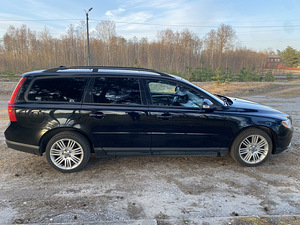 Müüa Volvo V70 2010a (6 foto / 8)