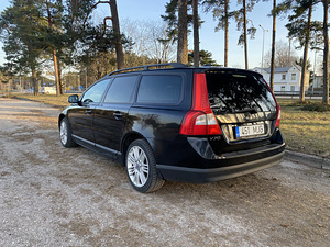 Müüa Volvo V70 2010a (3 foto / 8)