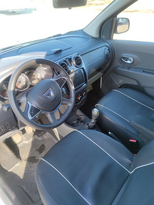 Dacia Lodgy Stepway 1.5 85kW 7 kohta (5 foto / 10)