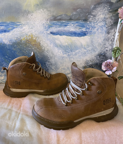 "Helly Hansen" ботинки, размер 38 2/3,ВОДОНЕПРОНИЦАЕМАЯ КОЖА (фото #1)