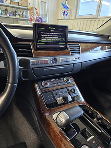 Продается Audi A8 4,2 V8 (8 фото из 15)