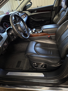 Продается Audi A8 4,2 V8 (9 фото из 15)