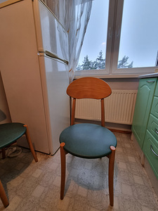 Köögikomplekt laud ja 3 tooli (4 foto / 4)