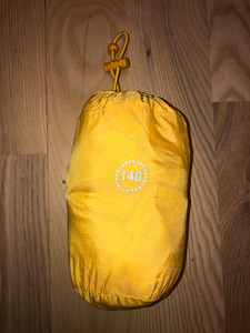 Nylonist uus jope kapuutsiga (soome) s.140 (2 foto / 2)