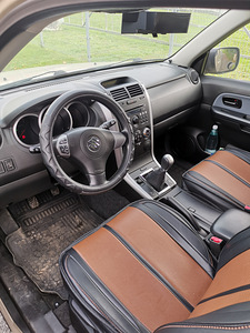 Suzuki Grand Vitara 1,6L 2007 (9 foto / 15)