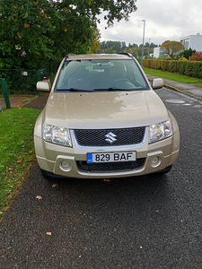 Suzuki Grand Vitara 1,6L 2007 (15 foto / 15)