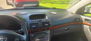 Toyota avensis 2006 2.2 130kw (2 foto / 3)