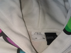 Zara Among Us s.140 (2 foto / 2)