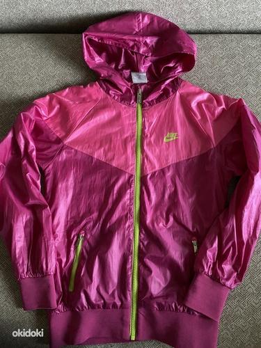 Куртка ( ветровка ) для девочки Nike, размер 152-158 (фото #1)