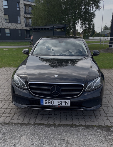 Mercedes Benz E220
