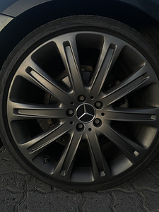 Mercedes Benz E220 (8 фото из 8)