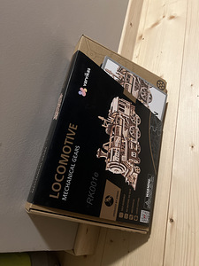Konstruktor puidust puzzle