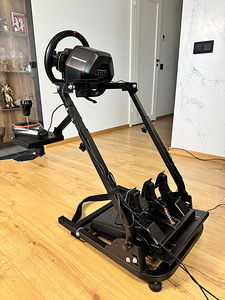 Thrustmaster T248 + Thrustmaster TH8S Shifter + подставка (4 фото из 10)