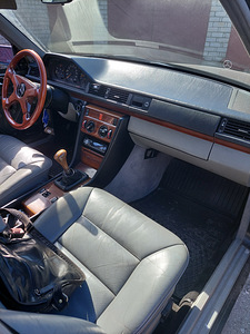 Мерседес w124 (5 фото из 8)