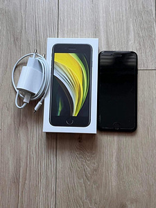 iPhone SE 2020 64Gb (2 foto / 2)