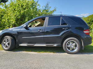 Мерседес ML 500 (8 фото из 14)