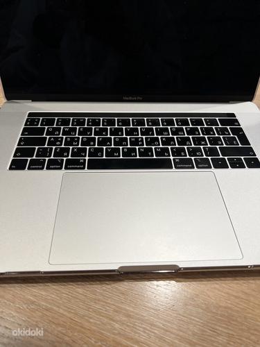 Apple MacBook Pro 2018 | 15,4 дюйма | Сенсорная панель (фото #2)