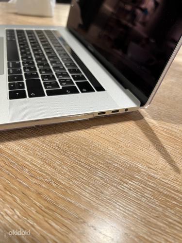 Apple MacBook Pro 2018 | 15,4 дюйма | Сенсорная панель (фото #4)