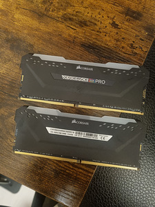32 GB RAM DDR4 3200 (2x16GB). Corsair Vengeance RGB Pro (1 foto / 1)