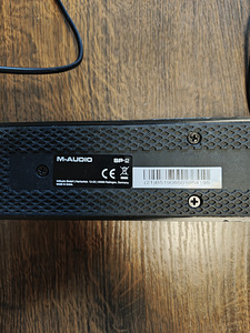 Digiklaver Alesis Recital PRO + M-Audio SP-2 pedaal + stativ (6 foto / 8)