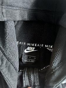 Nike dressipluus (2 foto / 2)