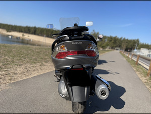 Suzuki burgman 400 2013a. (3 foto / 7)
