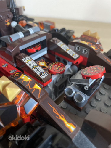 LEGO NEXO KNIGHTS General Magmar's Siege Machine of Doom (foto #7)