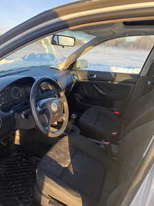 Golf IV 1.4 55kw (7 foto / 10)
