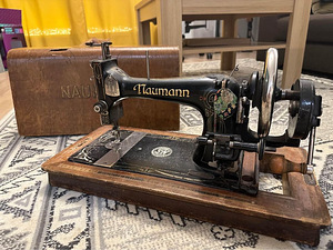 Antiikne Naumann õmblusmasin koos kastiga (1 foto / 3)