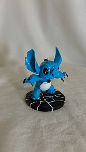 Sinine miniatuurne tegelaskuju Stitch (dekoor/kogumik) (2 foto / 3)