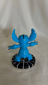 Sinine miniatuurne tegelaskuju Stitch (dekoor/kogumik) (3 foto / 3)