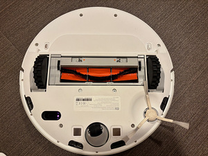 Xiaomi Mi Robot Vacuum-Mop (STYTJ01ZHM) (2 foto / 5)